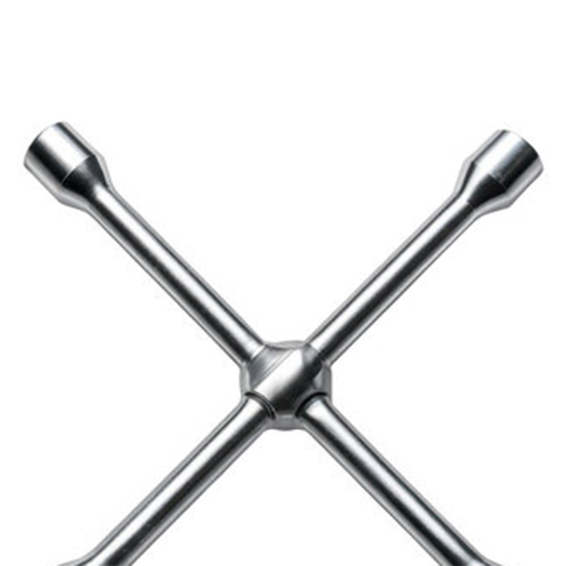 Krížový kľúč z uhlíkovej ocele 4 * 30 * 100 na matice kolies automobilov Krížový kľúč z uhlíkovej ocele 4 * 30 * 100 na matice kolies automobilov